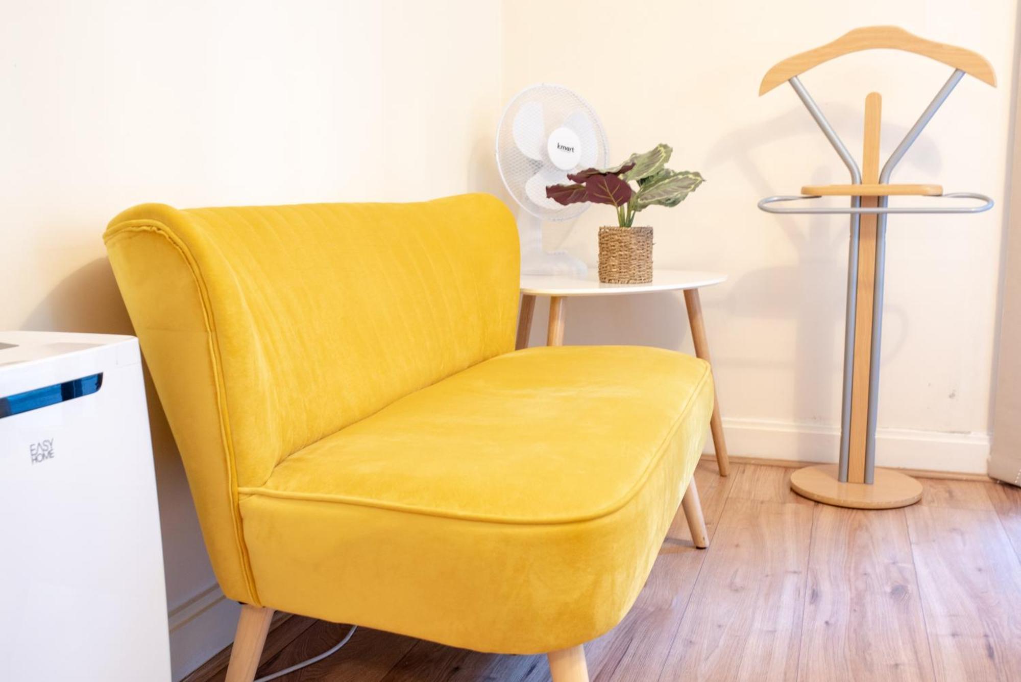 Spacious 1 Bed Apartment With Workspace, Coffee & Free Secure Parking เบอร์มิงแฮม ภายนอก รูปภาพ
